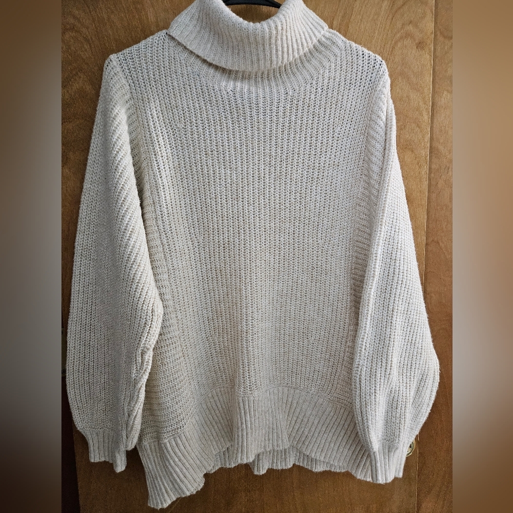 American eagle sweater
